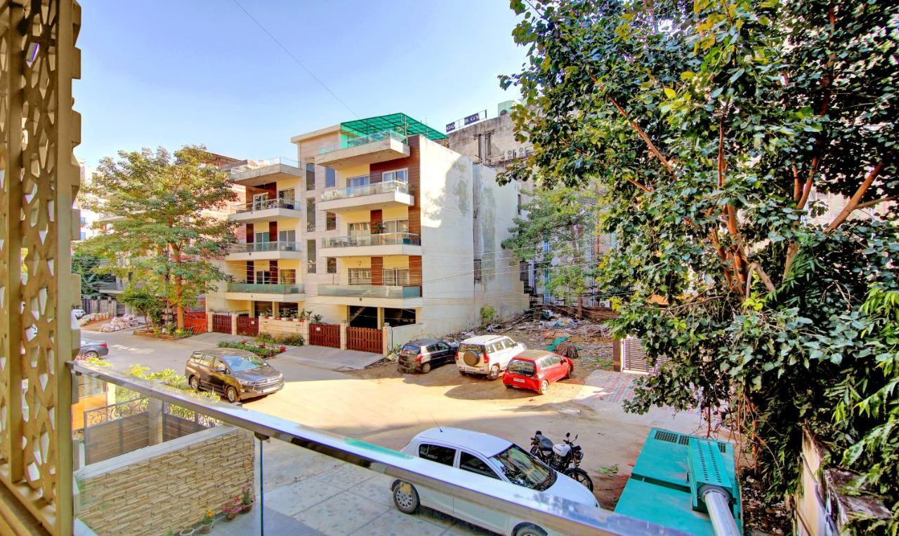 Treebo Sai Village Gold Souk - Sec 43 Gurgaon Exterior photo