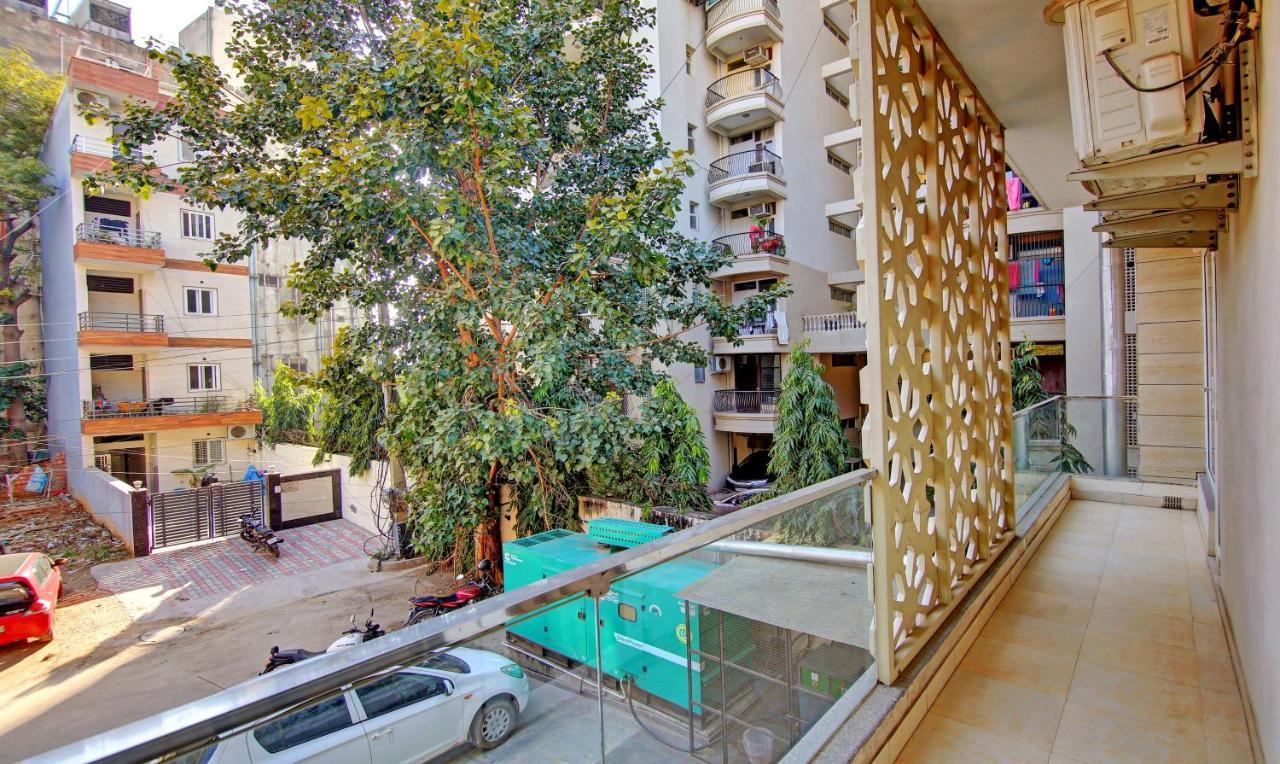 Treebo Sai Village Gold Souk - Sec 43 Gurgaon Exterior photo