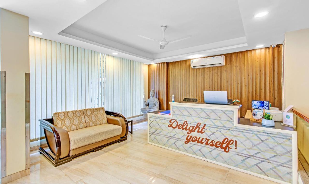 Treebo Sai Village Gold Souk - Sec 43 Gurgaon Exterior photo